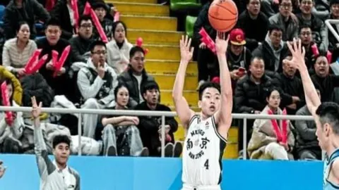 新加坡挑战泰国在线投注：东南亚足球战局新篇章